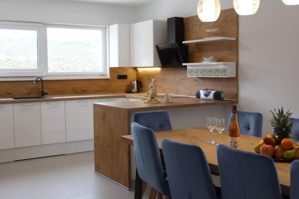 Villa Hileja Marina Eksteriør billede